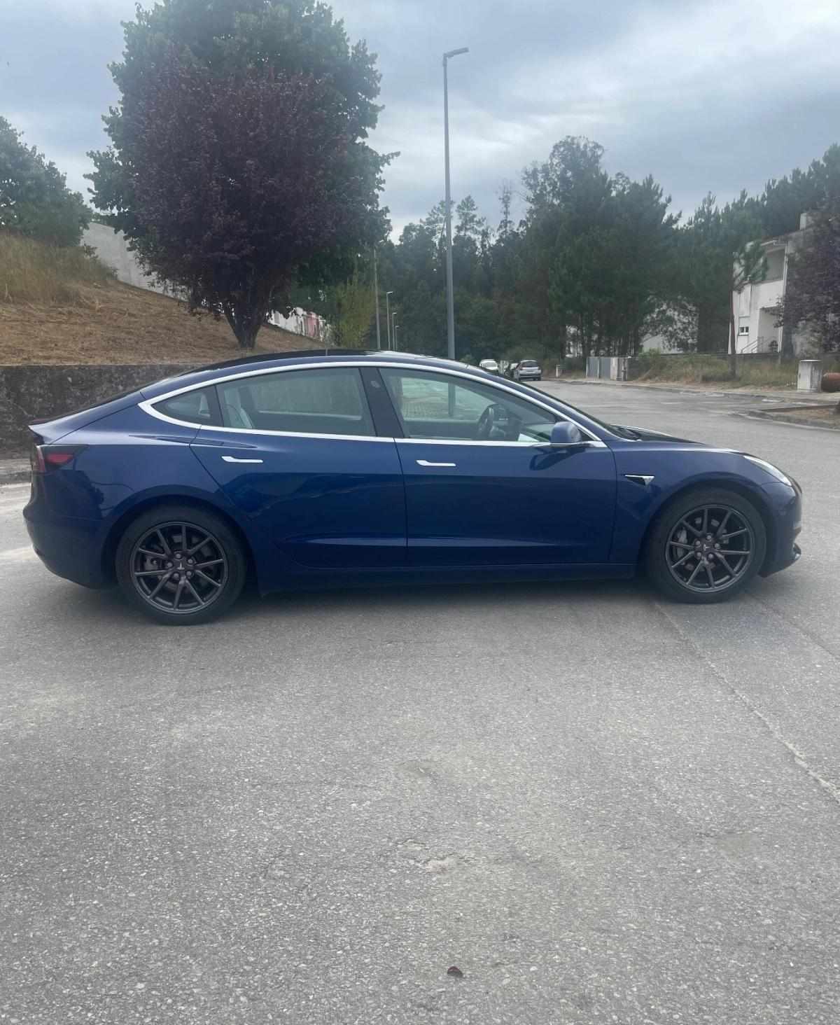 tesla-model-3-long-range-awd-2020-eletrico