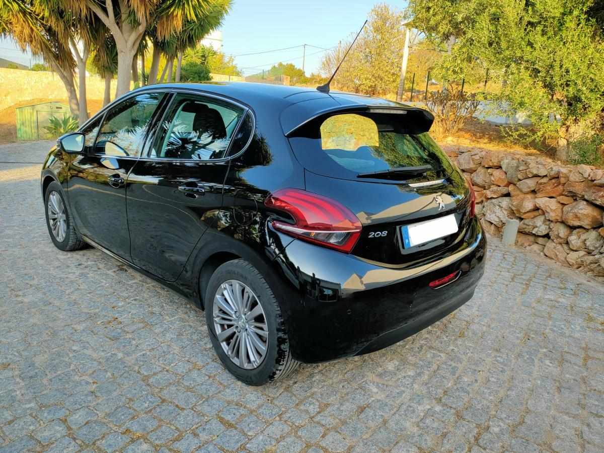 peugeot-208-1-6-bluehdi-2015-diesel-1600cc