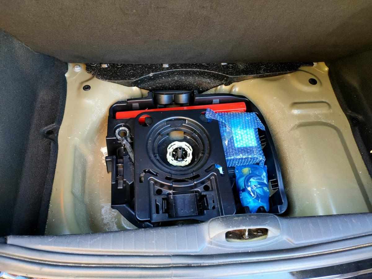 peugeot-208-1-6-bluehdi-2015-diesel-1600cc