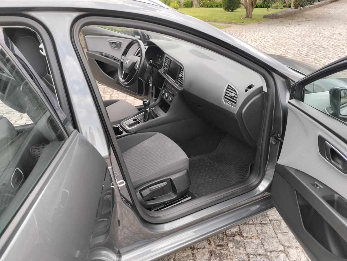 seat-leon-1-6-tdi-2017-diesel-1598cc