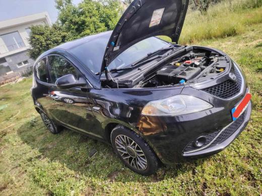 lancia-ypsilon-1-2-2016-gasolina-1242cc