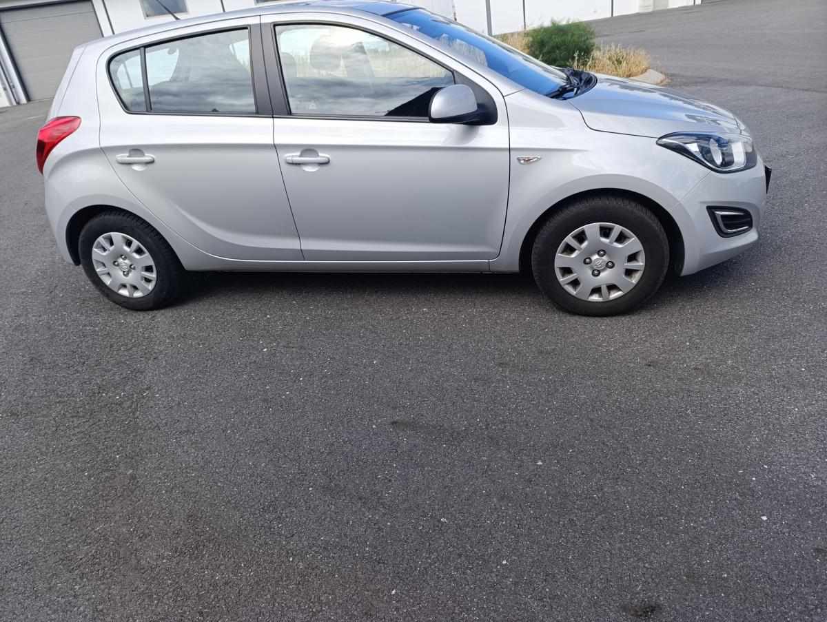 hyundai-i20-1-2-2014-gasolina-1248cc