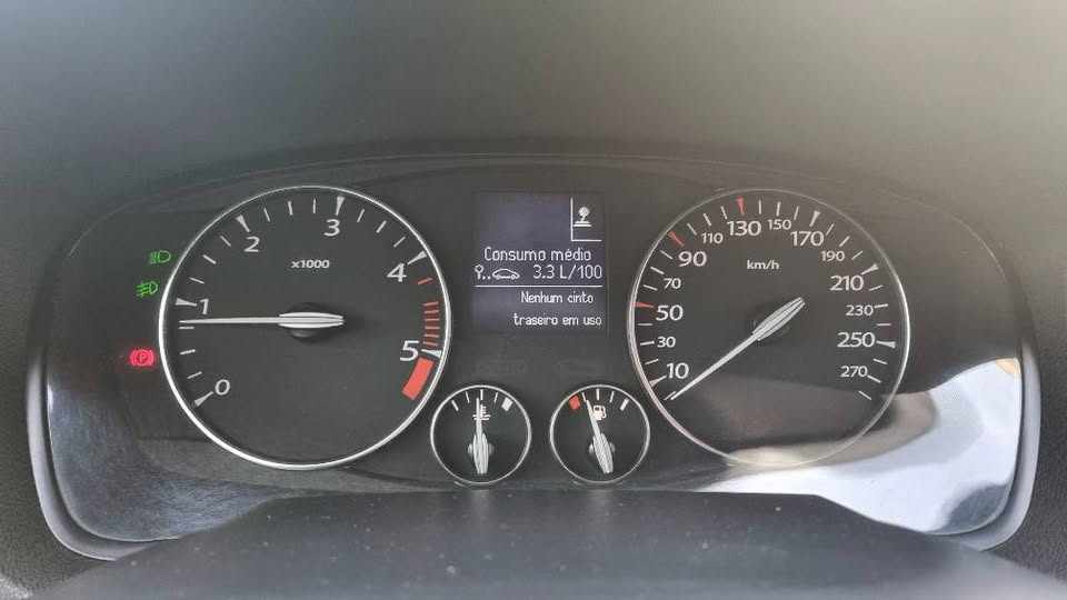 renault-laguna-1-5-dci-eco2-2010-diesel-1461cc