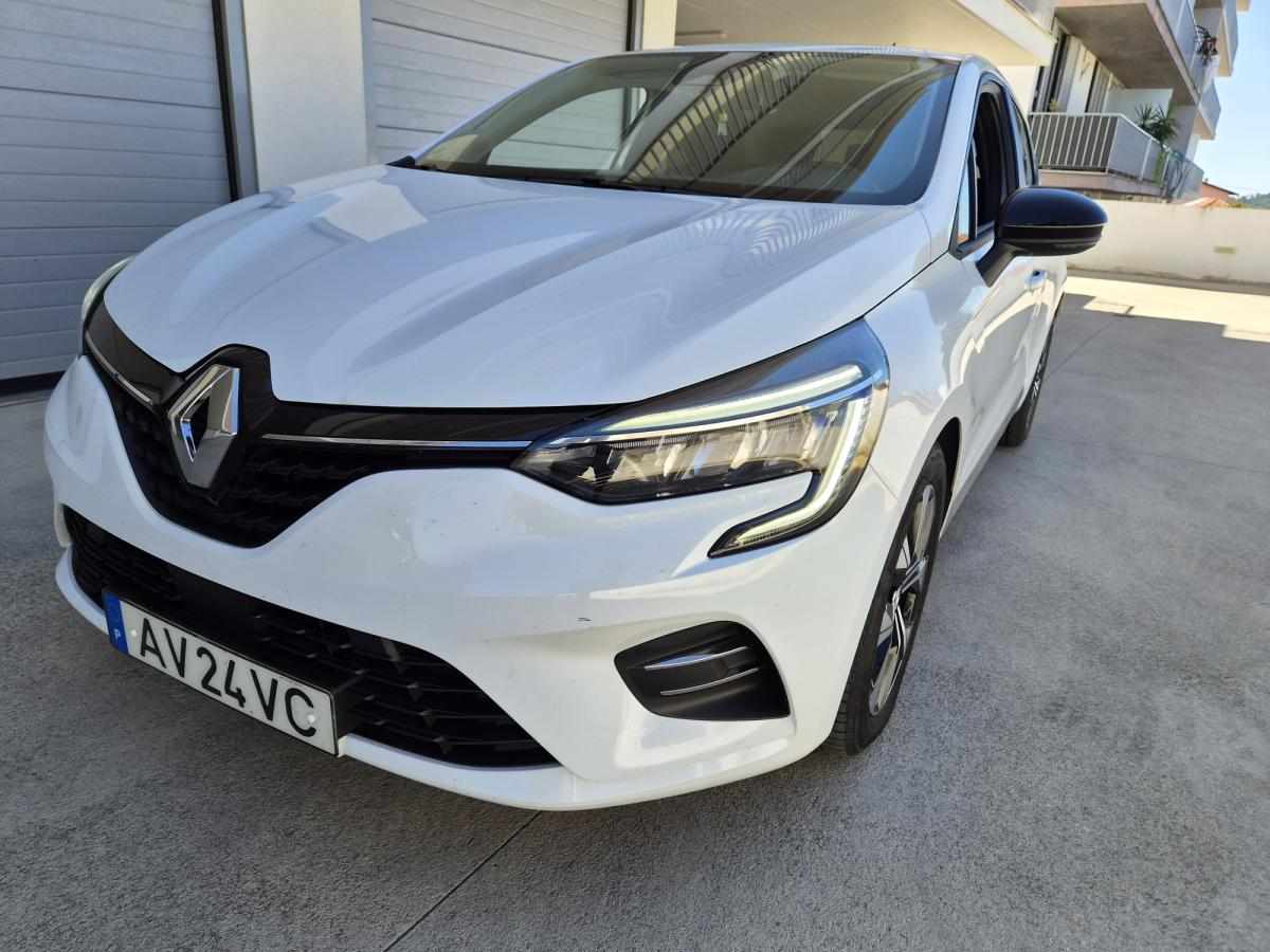 renault-clio-1-0-tce-2023-gasolina-999cc