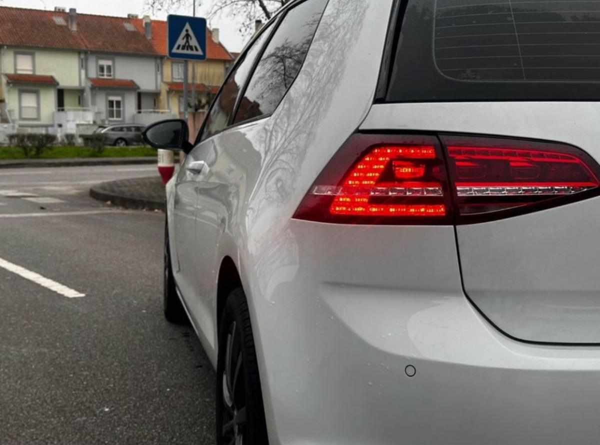 volkswagen-golf-1-6-tdi-bluemotion-2013-diesel-1598cc
