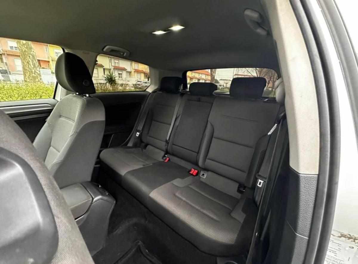 volkswagen-golf-1-6-tdi-bluemotion-2013-diesel-1598cc