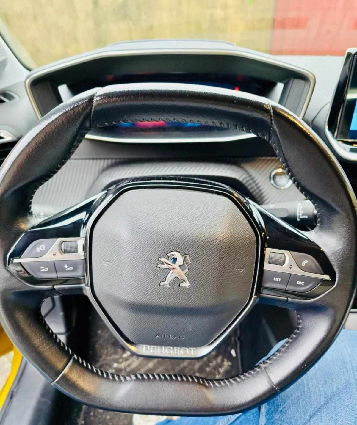 peugeot-208-1-2-puretech-2020-gasolina-1199cc