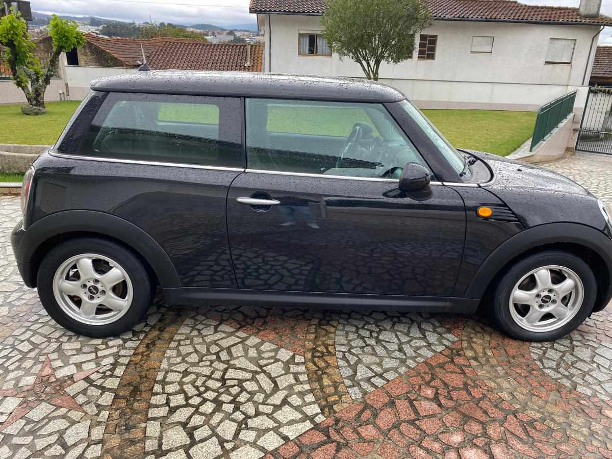 mini-hatch-d-2-0-2010-diesel-1560cc