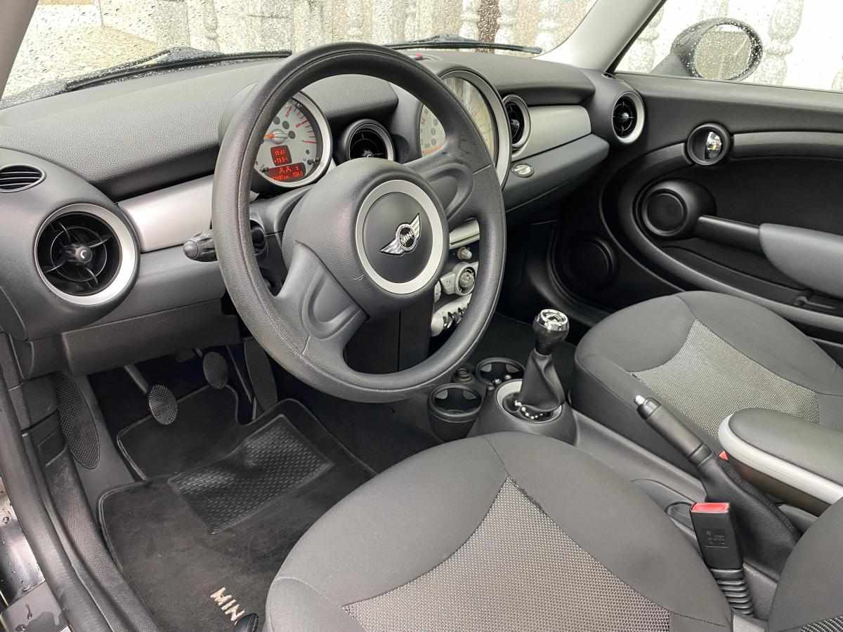 mini-hatch-d-2-0-2010-diesel-1560cc