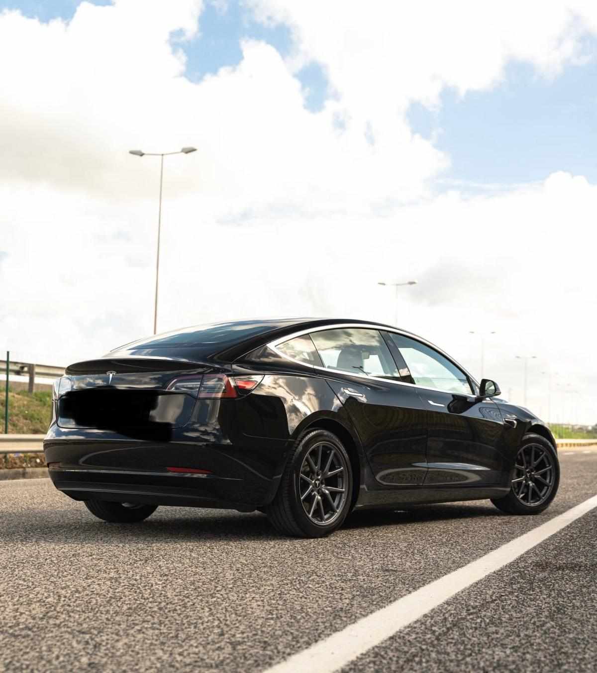 tesla-model-3-standard-range-2020-eletrico