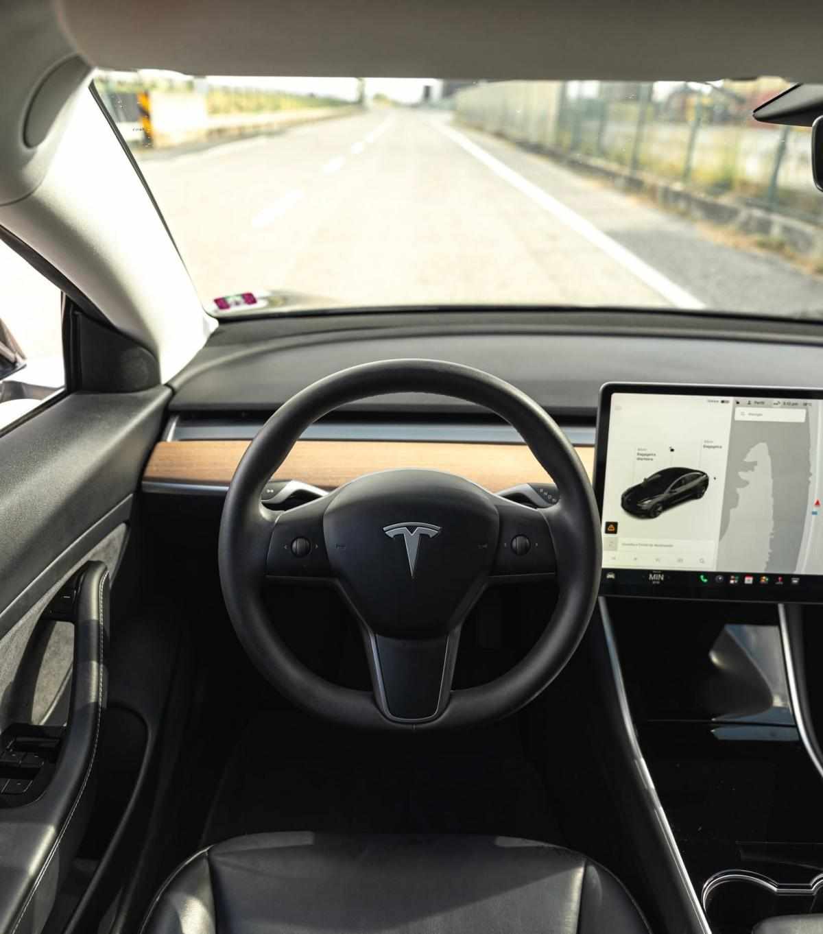 tesla-model-3-standard-range-2020-eletrico