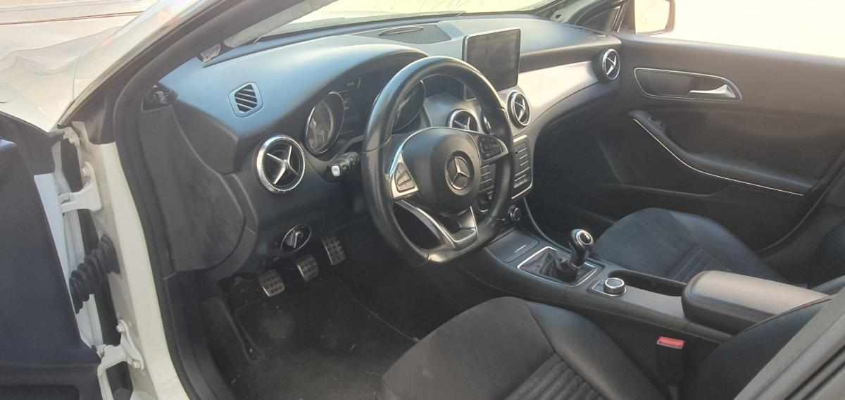 mercedes-benz-cla-200-cdi-2015-diesel-2143cc