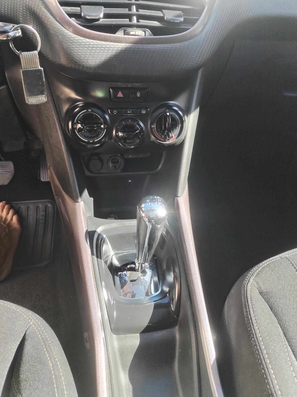 peugeot-2008-1-2-vti-2015-gasolina-1199cc