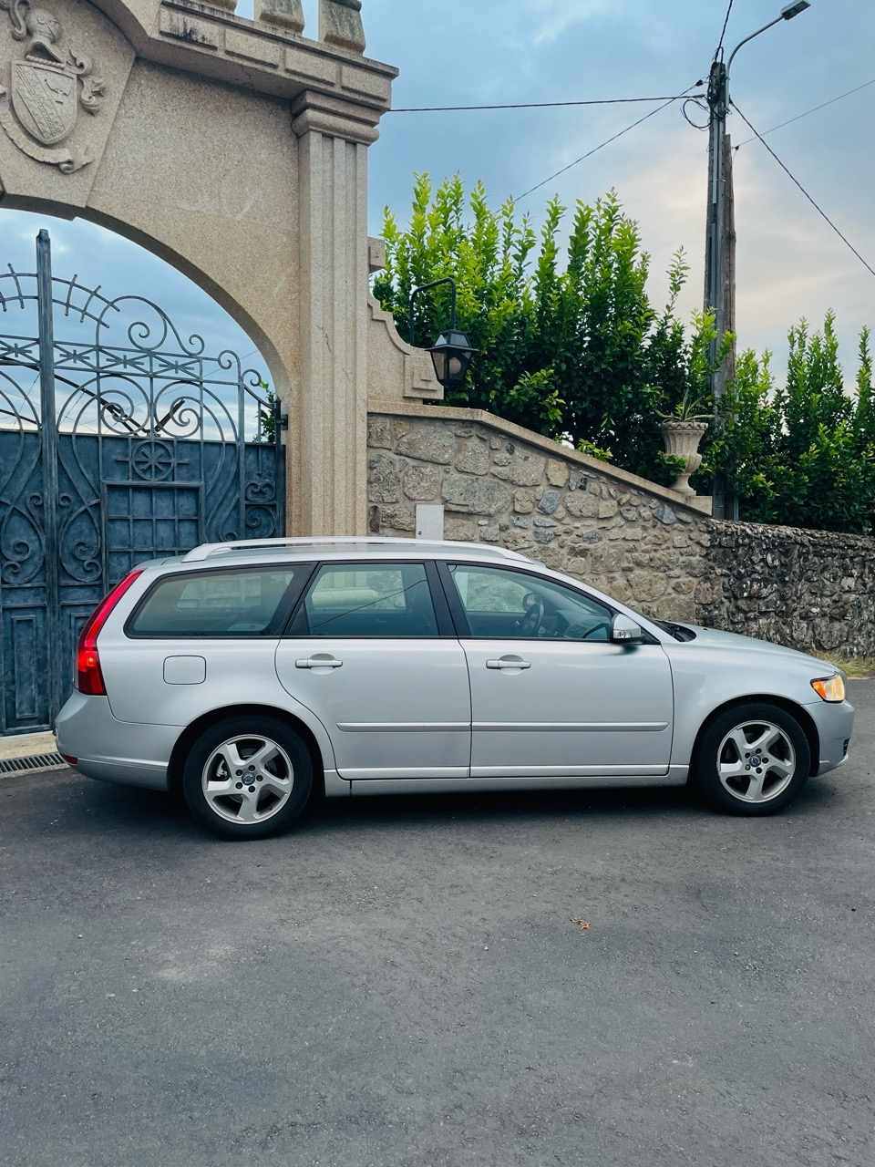 volvo-v50-1-6-drive-2012-diesel-1560cc