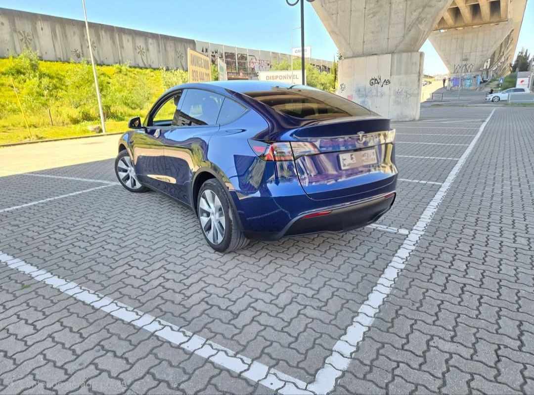 tesla-model-y-performance-2024-eletrico
