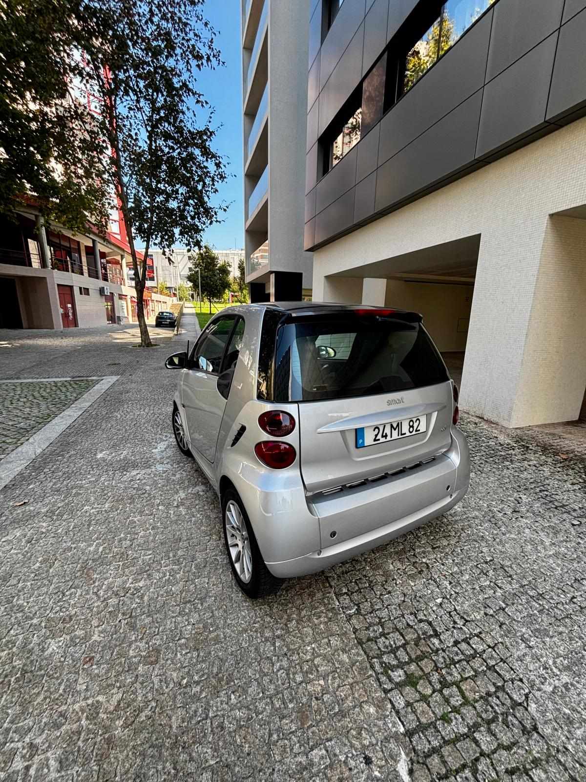 smart-fortwo-0-8-cdi-2011-diesel-799cc
