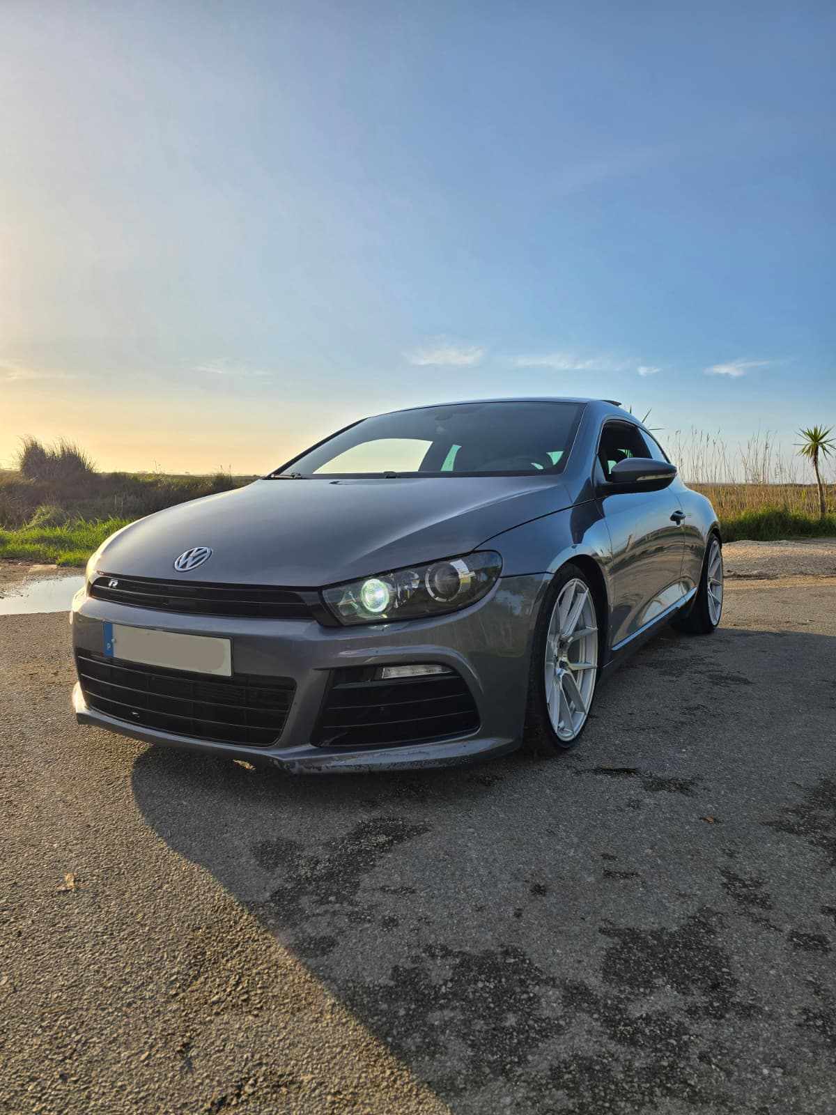 volkswagen-scirocco-2-0-tdi-2009-diesel-1968cc