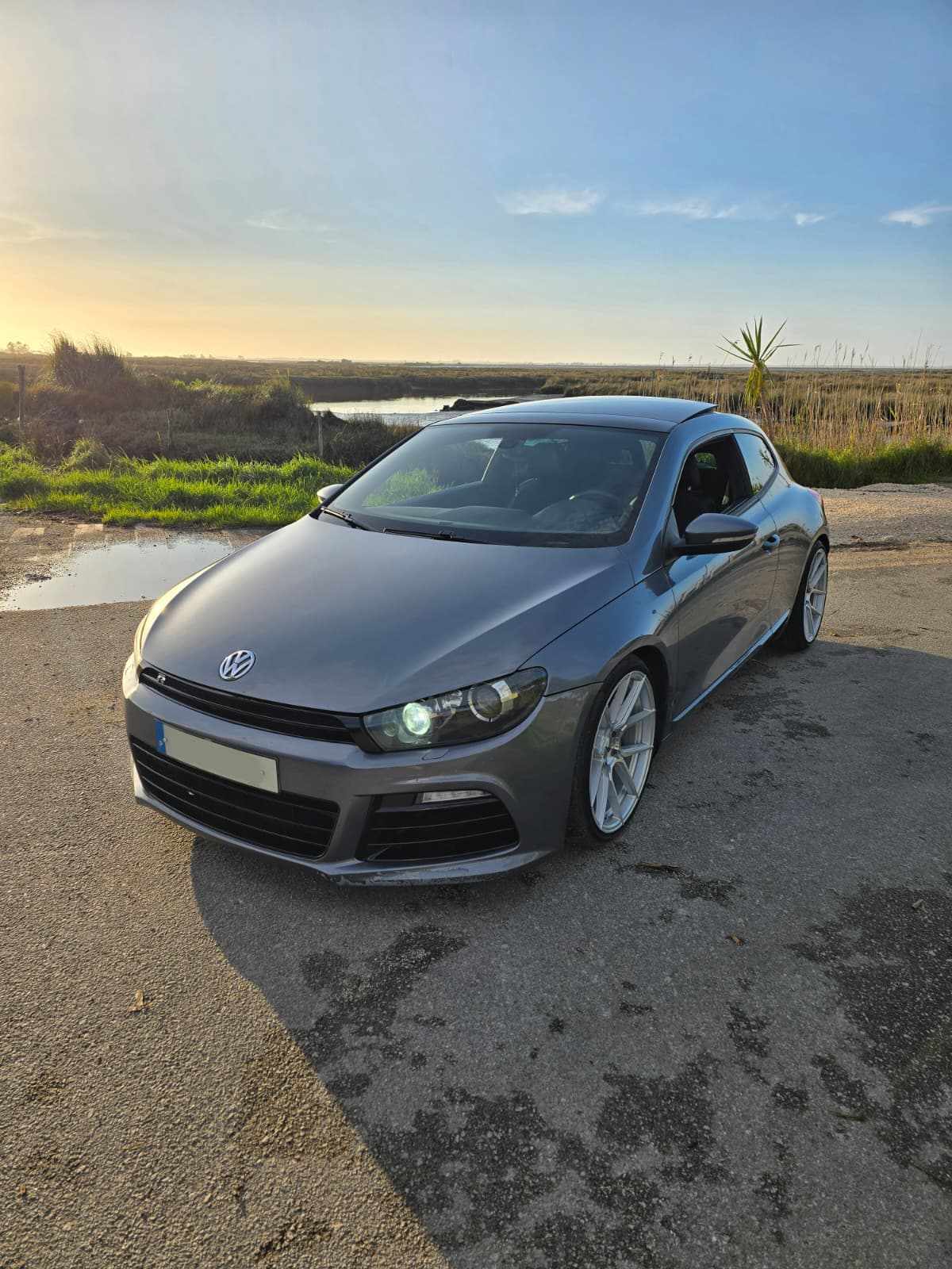 volkswagen-scirocco-2-0-tdi-2009-diesel-1968cc