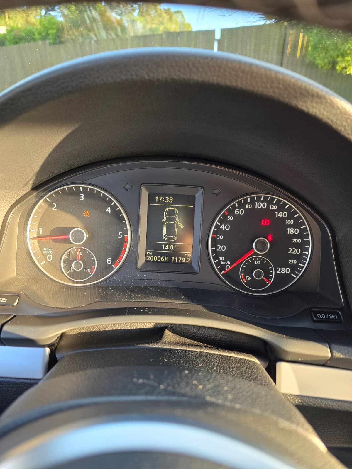 volkswagen-scirocco-2-0-tdi-2009-diesel-1968cc