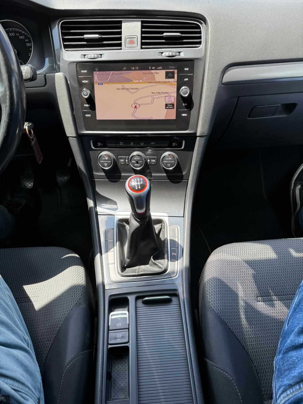 volkswagen-golf-1-6-tdi-bluemotion-2017-diesel-1598cc