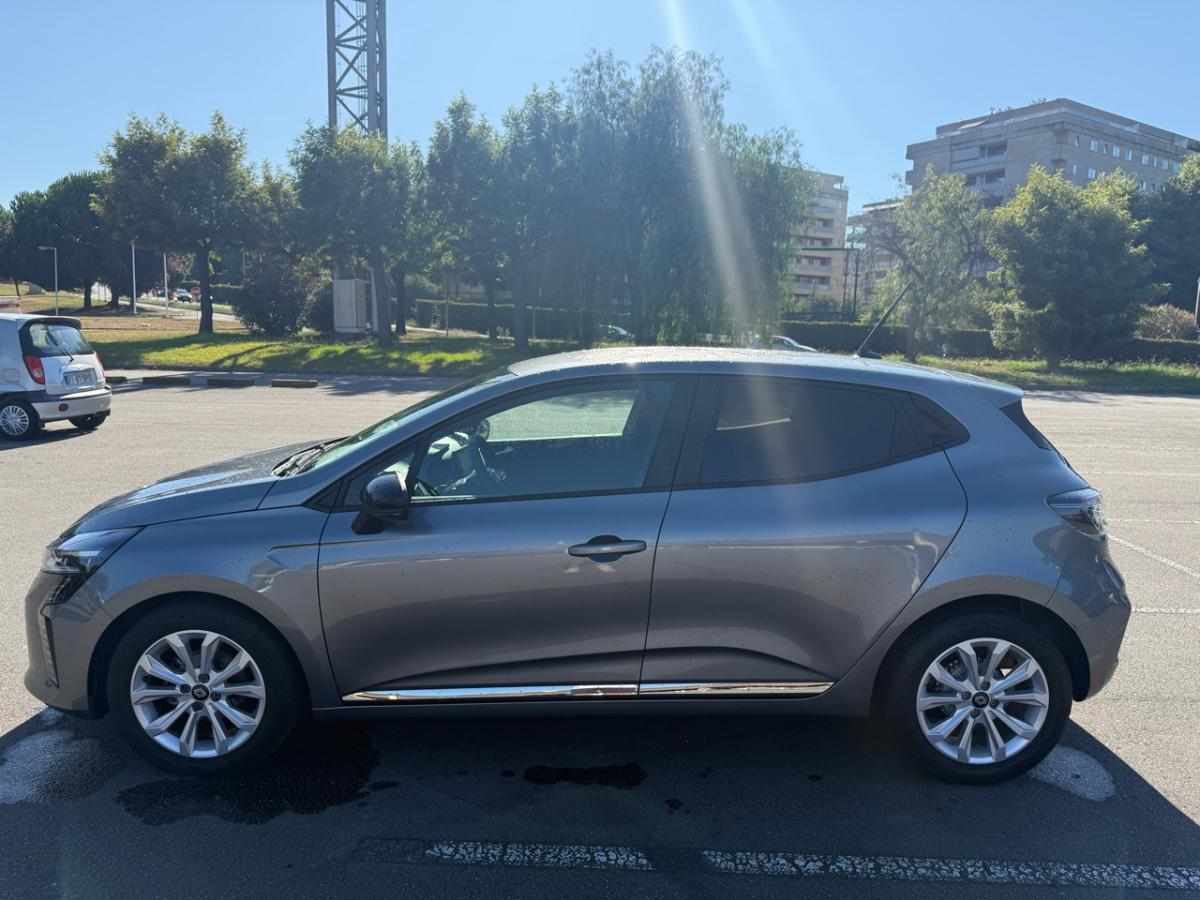 renault-clio-1-0-tce-2024-gasolina-999cc