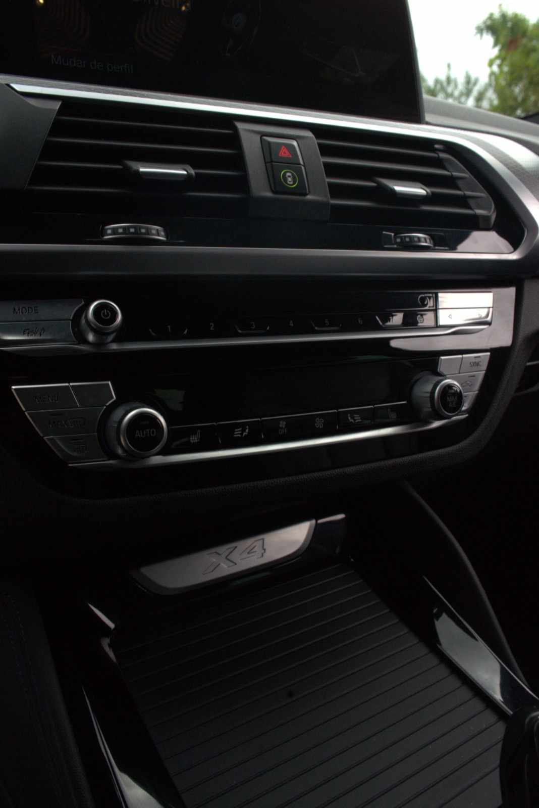 bmw-x4-xdrive20d-2019-diesel-1995cc
