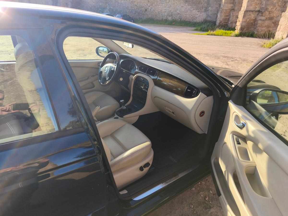 jaguar-x-type-2-5-v6-4x4-2002-gasolina-2495cc