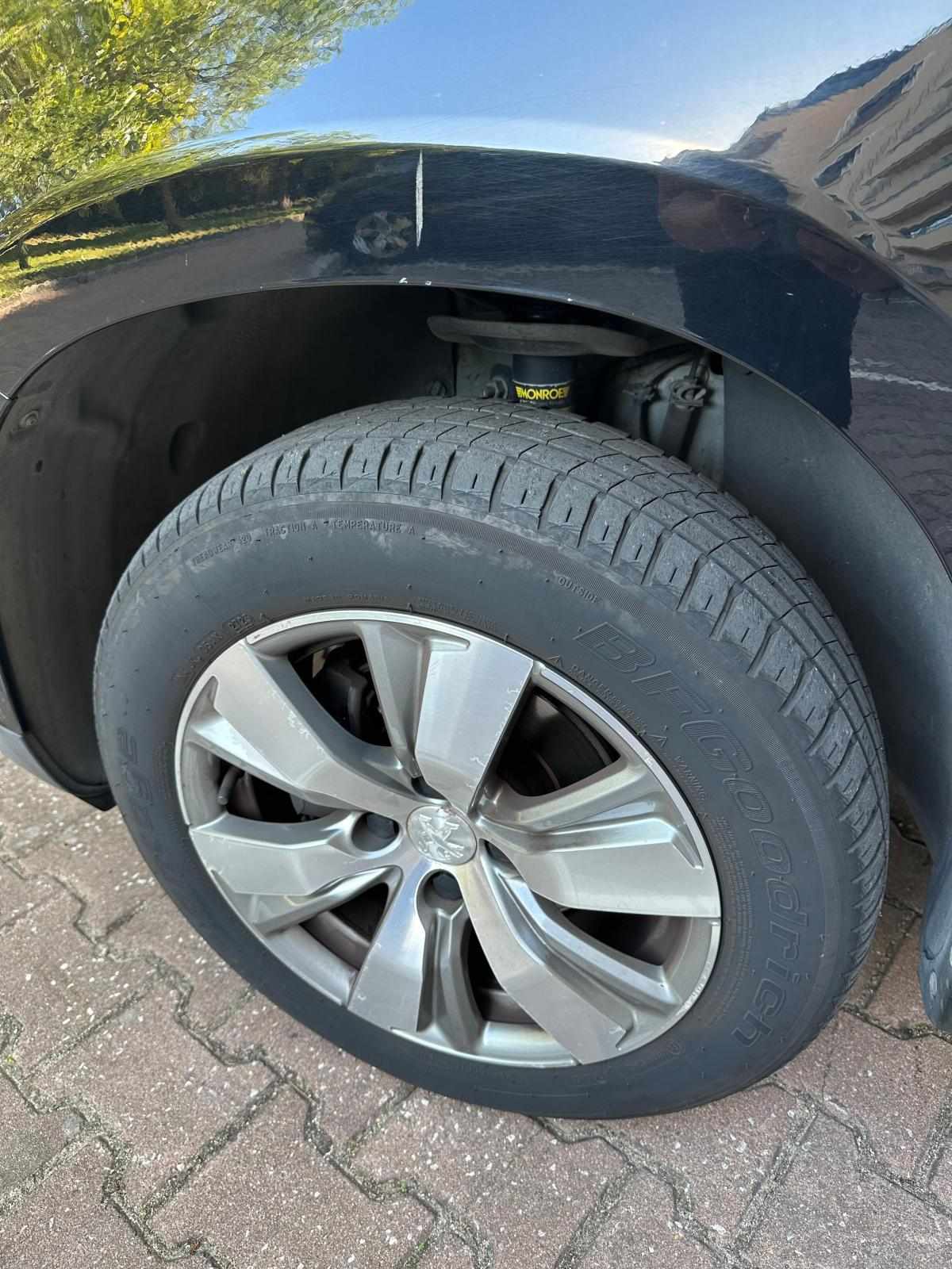 peugeot-2008-1-2-e-thp-2015-gasolina-1198cc