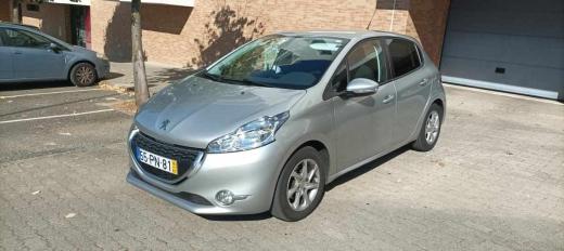 peugeot-208-1-2-vti-2015-gasolina-1199cc