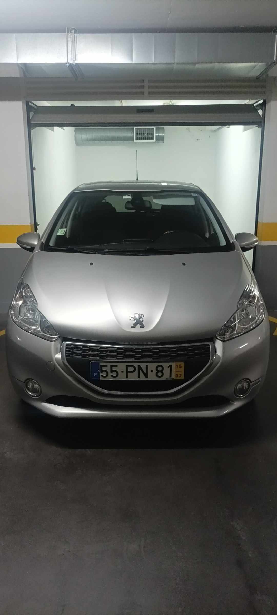 peugeot-208-1-2-vti-2015-gasolina-1199cc