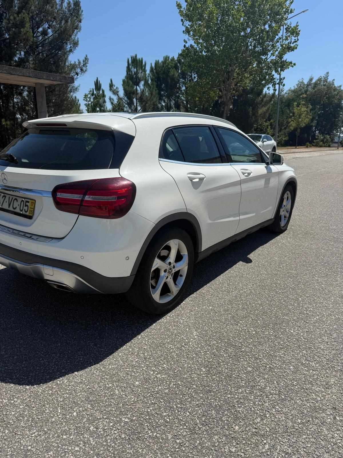 mercedes-benz-gla-180-cdi-2017-diesel-1461cc