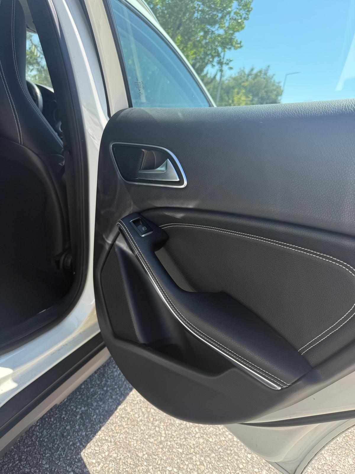 mercedes-benz-gla-180-cdi-2017-diesel-1461cc
