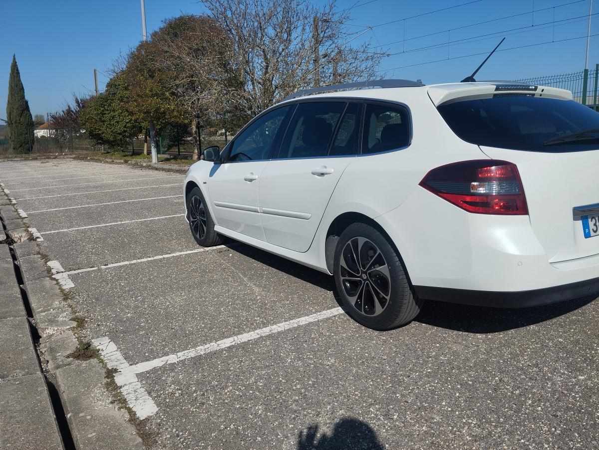 renault-laguna-1-5-dci-eco2-2014-diesel-1461cc