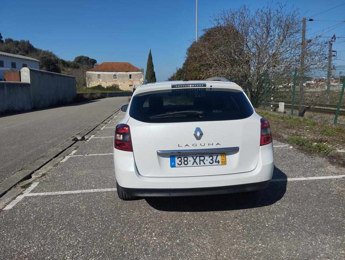 renault-laguna-1-5-dci-eco2-2014-diesel-1461cc