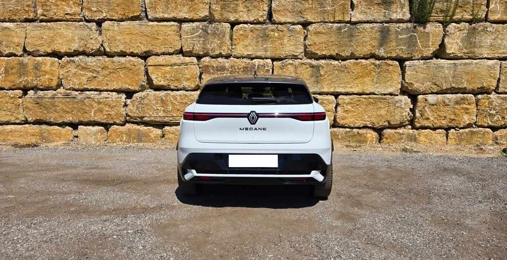 renault-megane-e-tech-60-kwh-2023-eletrico