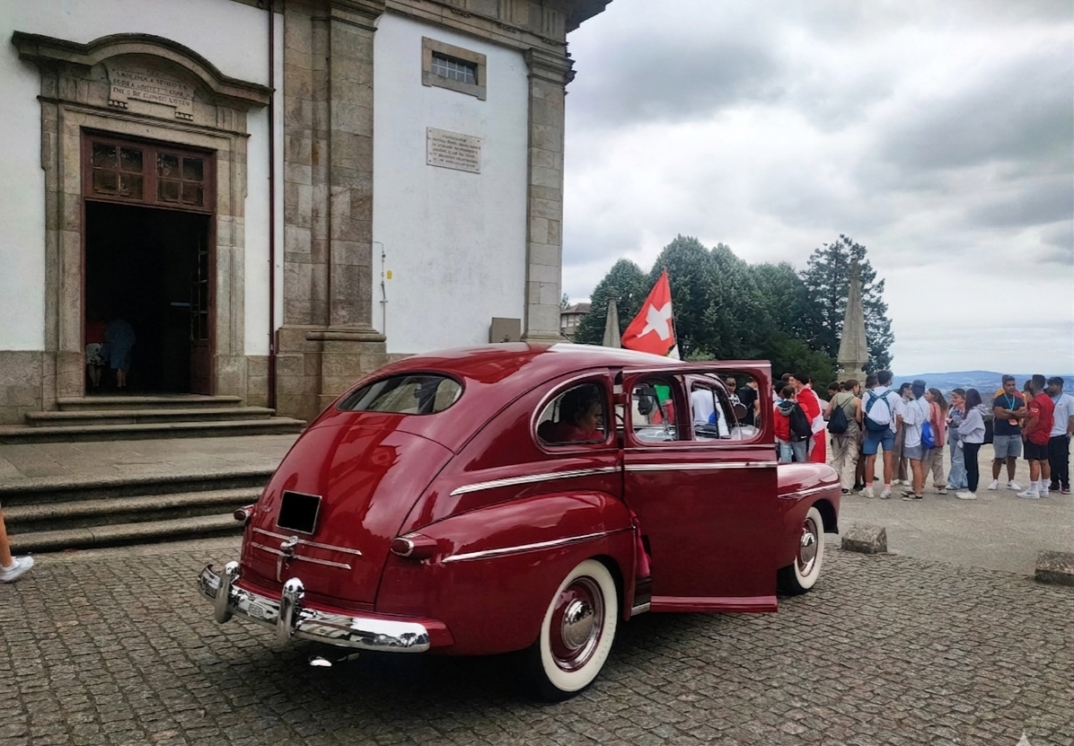 ford-super-deluxe-3-9-v8-1946-gasolina-3923cc