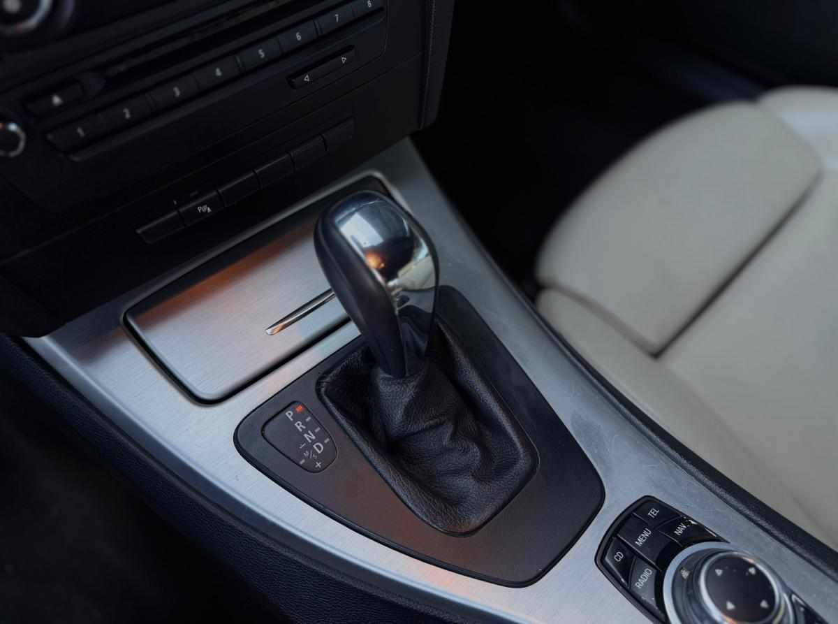 bmw-serie-3-320d-2010-diesel-1995cc