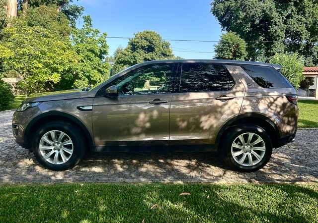 land-rover-discovery-sport-2-2-td4-4wd-2015-diesel-2179cc