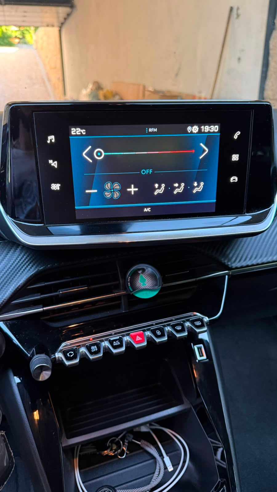 peugeot-208-1-2-puretech-2020-gasolina-1199cc