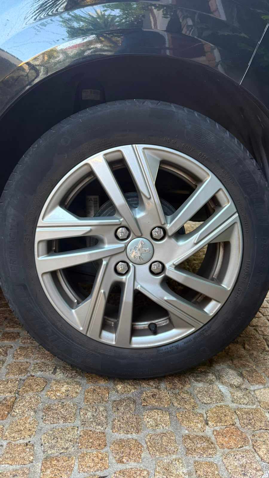 peugeot-208-1-2-puretech-2020-gasolina-1199cc