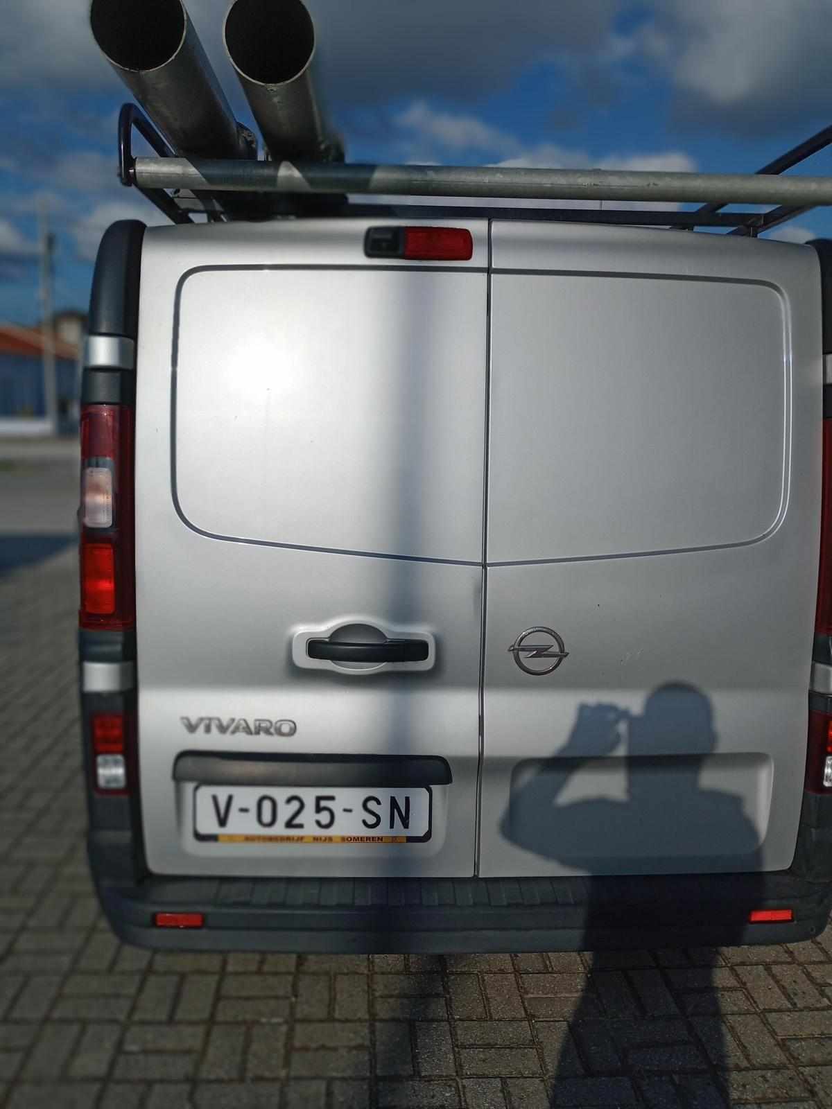 opel-vivaro-1-6-121cv-2018-diesel-1598cc