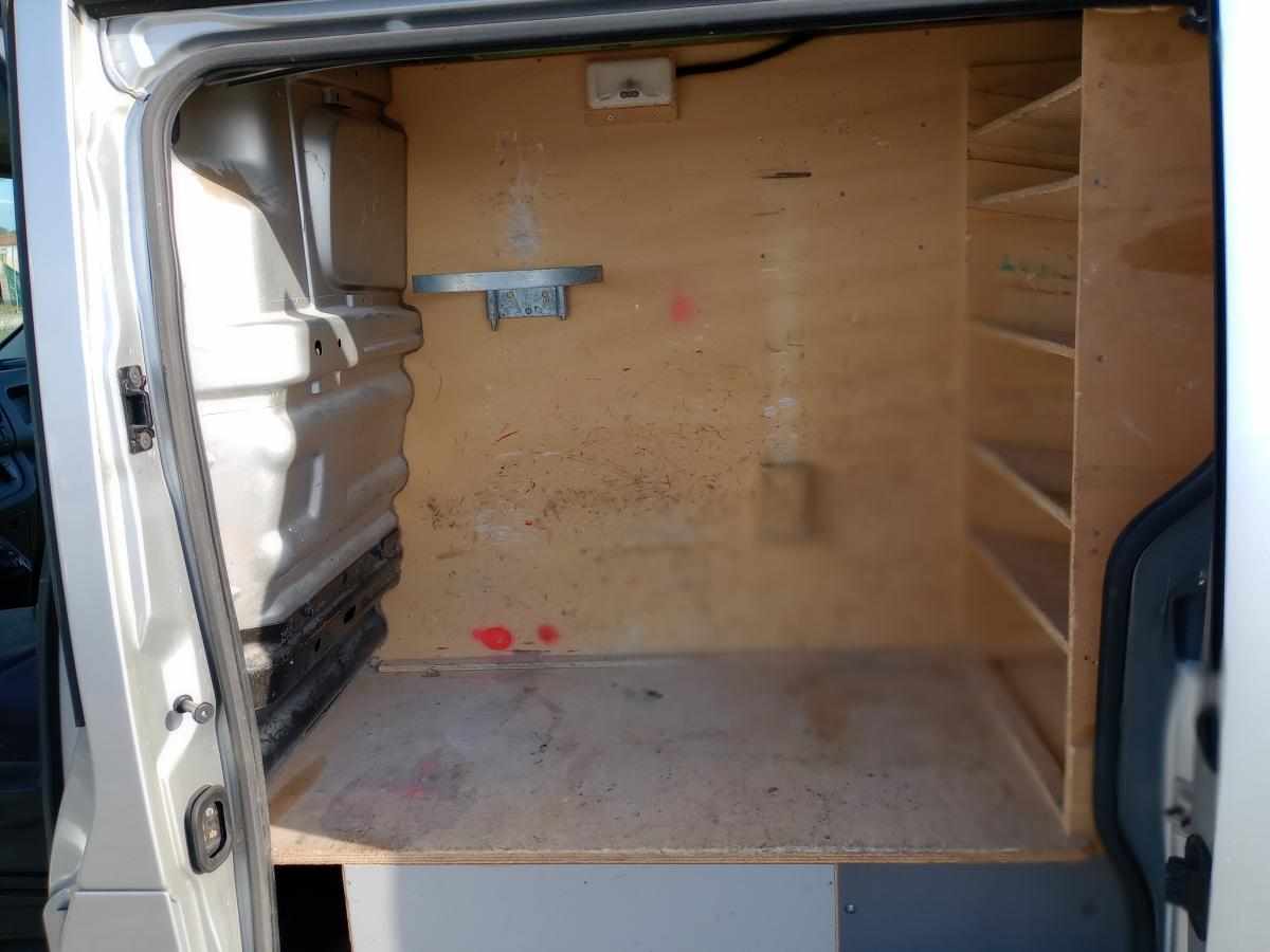 opel-vivaro-1-6-121cv-2018-diesel-1598cc