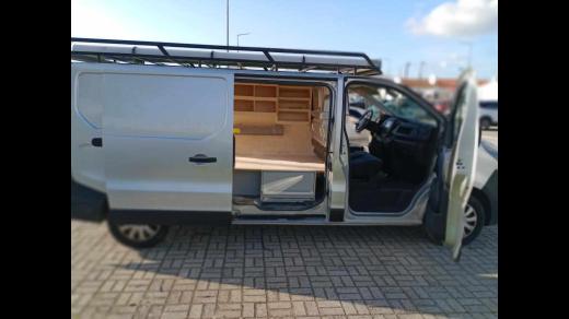 opel-vivaro-1-6-121cv-2018-diesel-1598cc