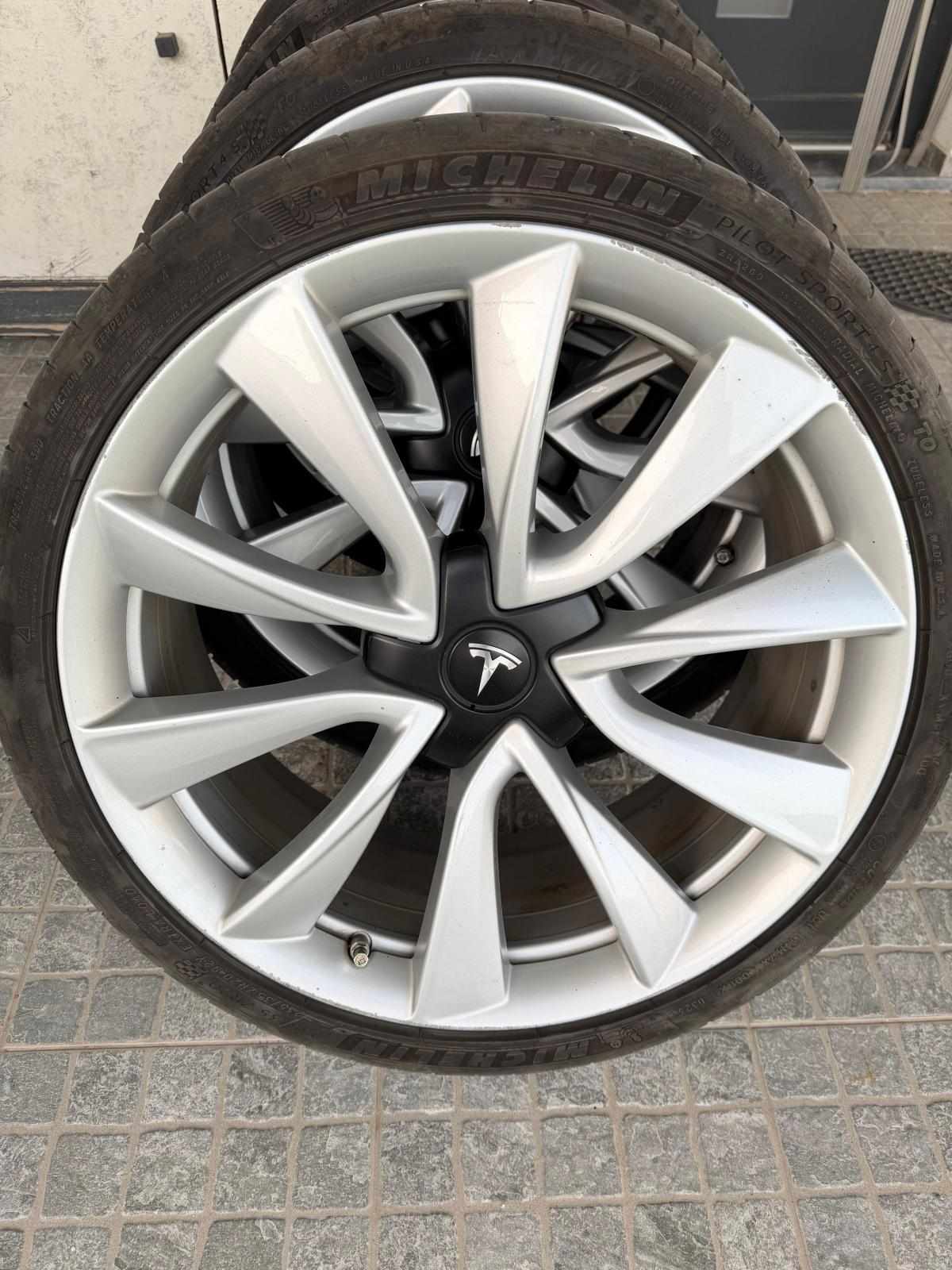 tesla-model-3-performance-2019-eletrico