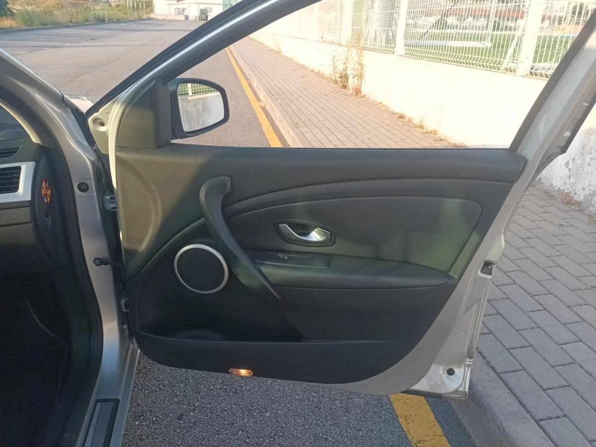 renault-megane-1-5-dci-2010-diesel-1461cc