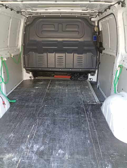 mercedes-benz-vito-111-cdi-2017-diesel-1598cc