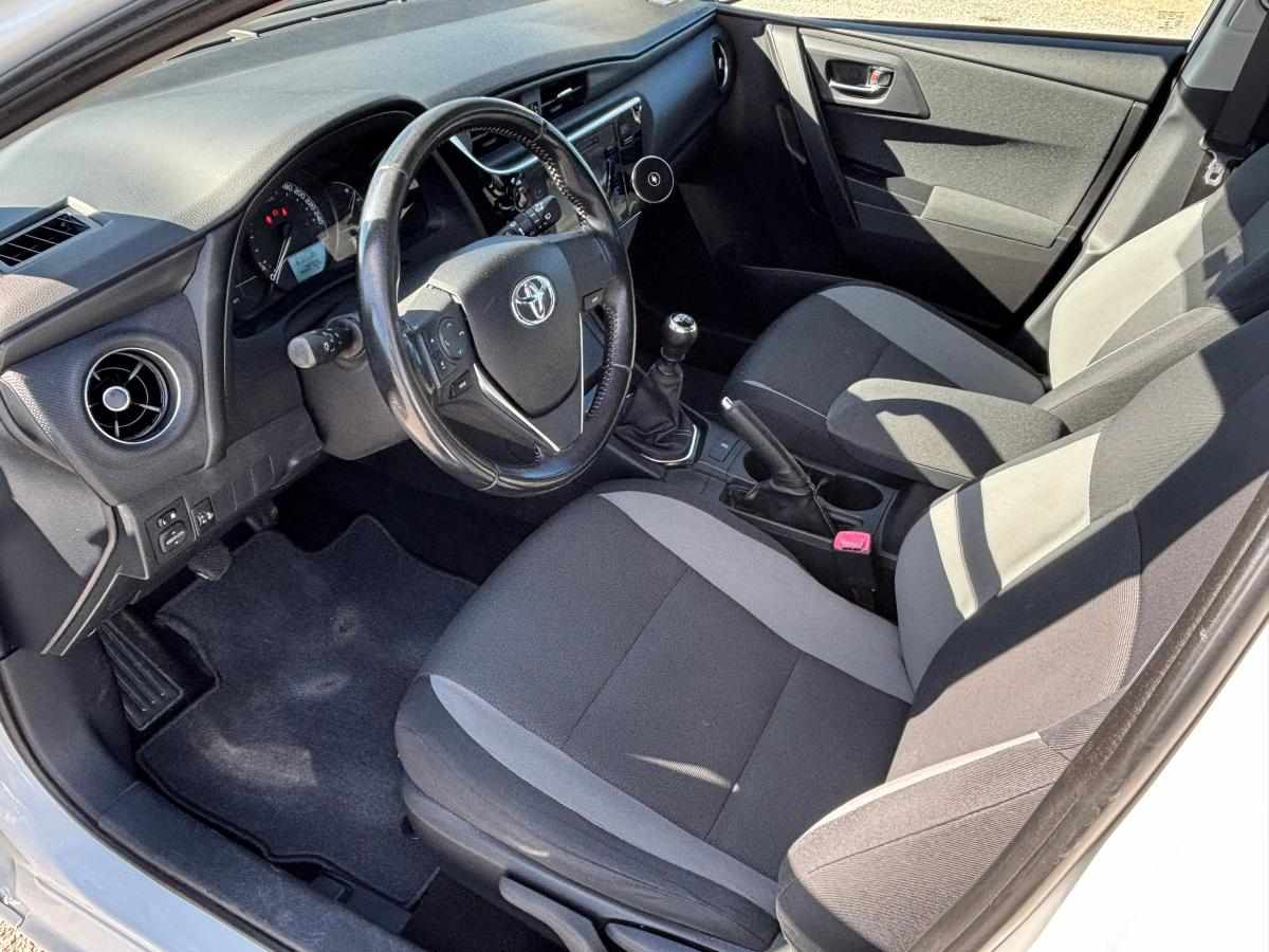 toyota-auris-1-4-d-4d-2016-diesel-1364cc