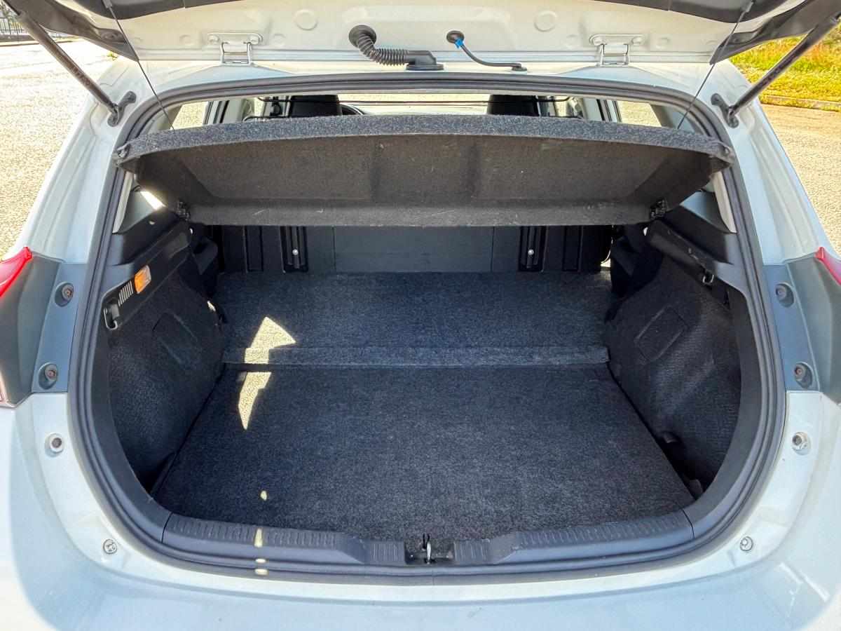 toyota-auris-1-4-d-4d-2016-diesel-1364cc