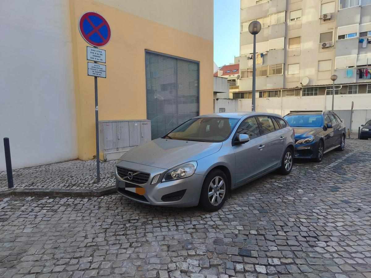 volvo-v60-1-6-d2-2013-diesel-1560cc