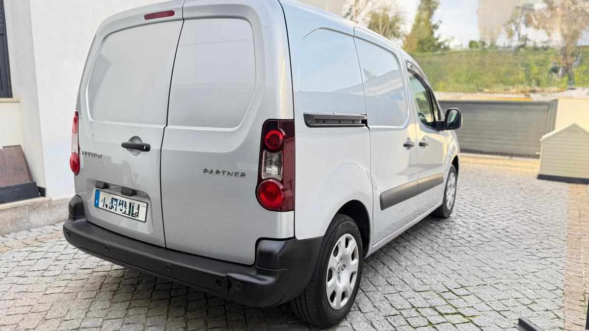 peugeot-partner-1-6-75cv-2014-diesel-1560cc